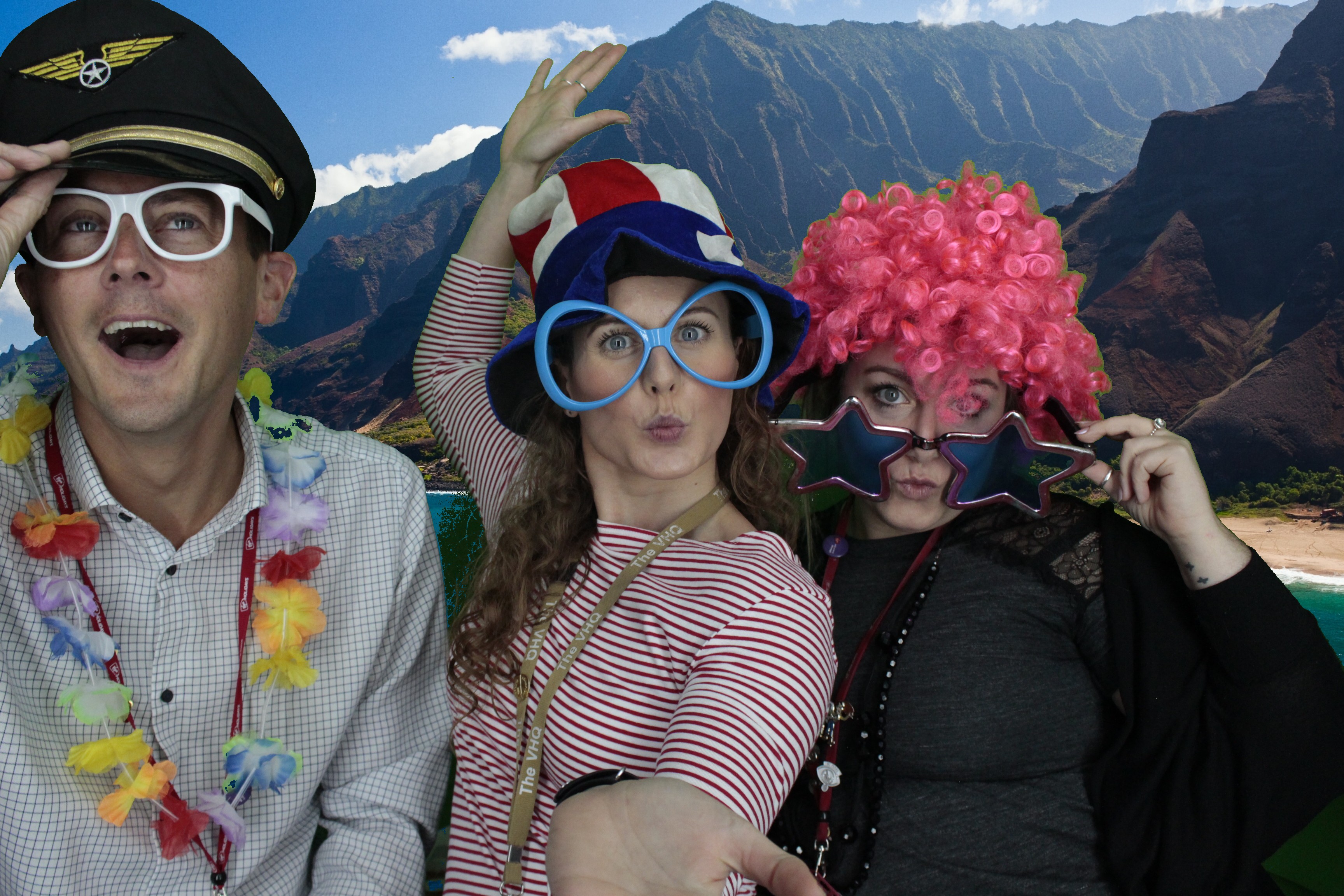 Hawaii Theme Virgin Holidays | View more photos from the event at gallery.myphotoboothexperience.co.uk/u/MyPhotoBoothExperienceLtd/Hawaii-Theme-Virgin-Holidays